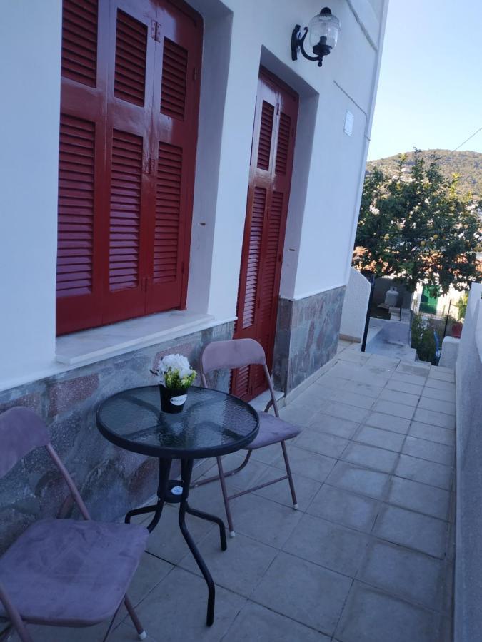 Poros Town Elthimia'S Apartment מראה חיצוני תמונה
