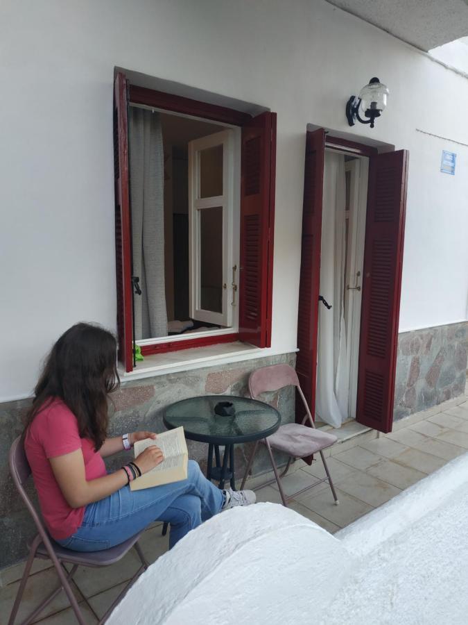 Poros Town Elthimia'S Apartment מראה חיצוני תמונה